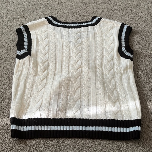 safe & oak sweater vest - Picture 5 of 5